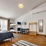 Freesurfcamp Albergue *