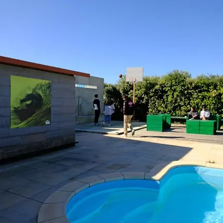 Auberge de jeunesse Freesurfcamp *