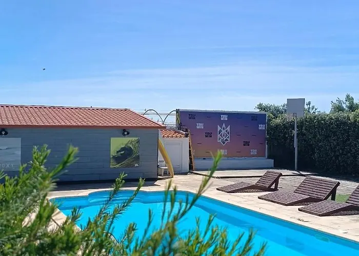 Hostel Freesurfcamp *